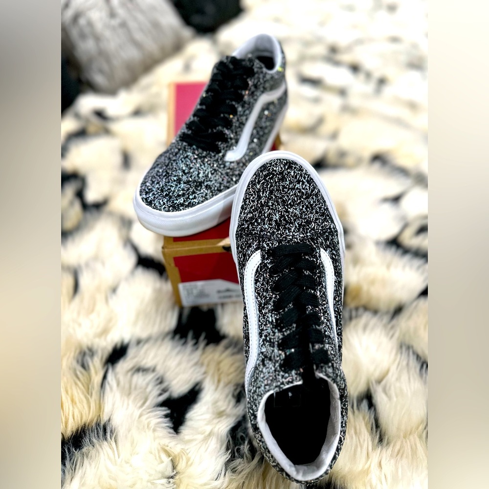 Vans Shiny Party Old Skool Black/True White Sneakers Size 8 - Like NEW!